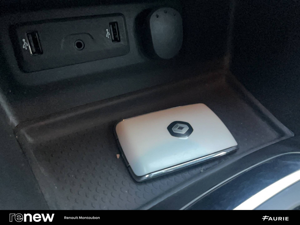 Acheter Renault Megane 4 Mégane IV Berline TCe 130 Energy EDC Limited 5p occasion dans les concessions du Groupe Faurie