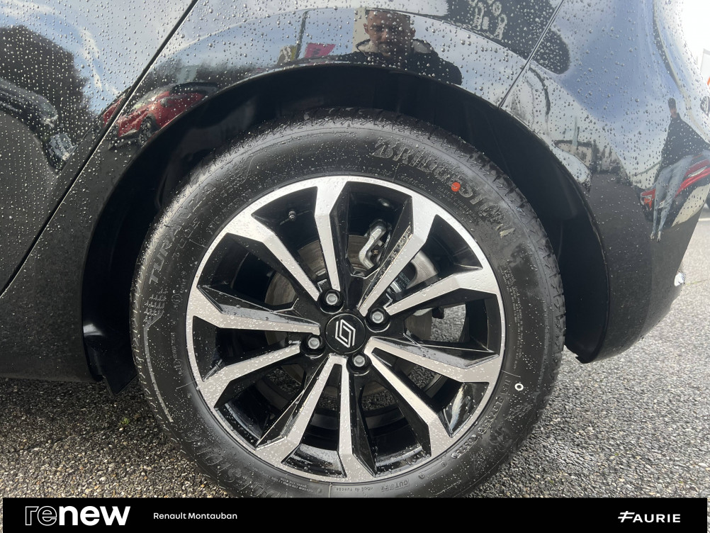 Acheter Renault Clio 5 Clio E-Tech full hybrid 145 ch GSR2 Techno 5p occasion dans les concessions du Groupe Faurie