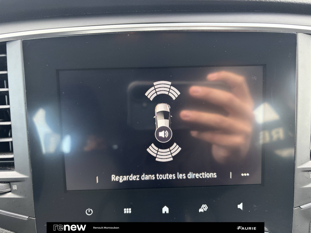 Acheter Renault Megane 4 Megane IV Berline Blue dCi 115 Evolution 5p occasion dans les concessions du Groupe Faurie