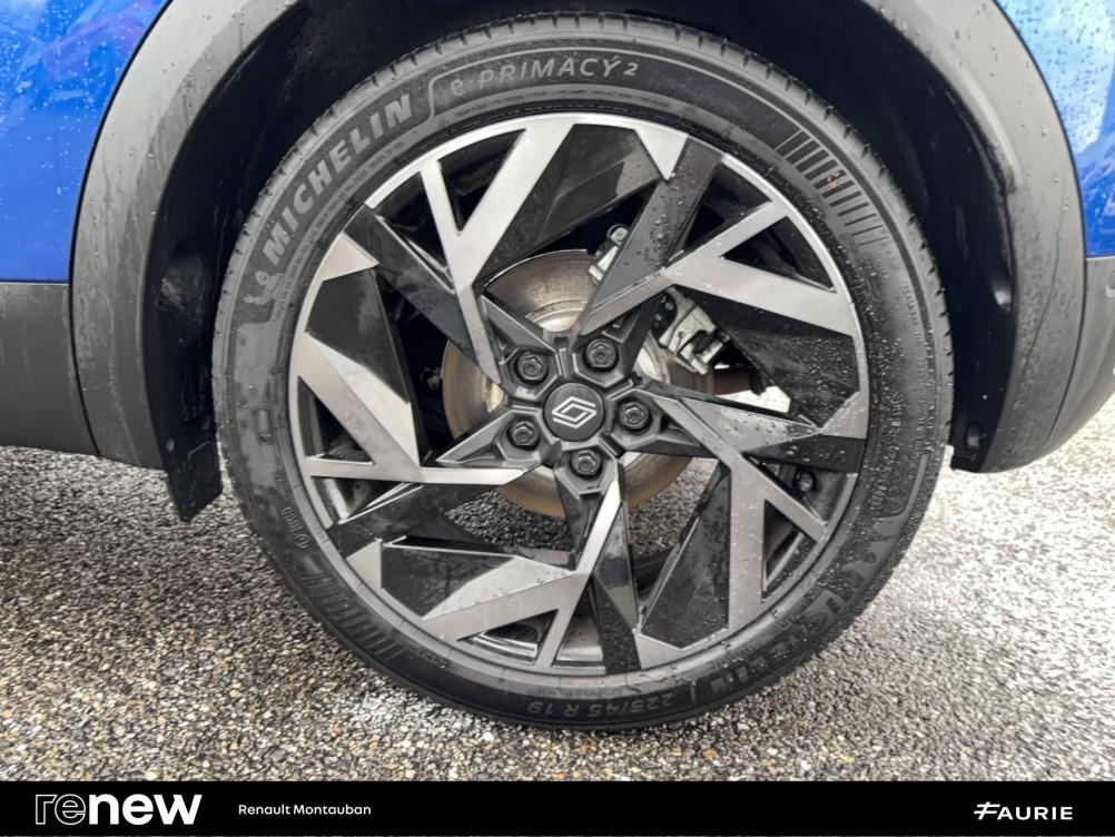 Acheter Renault Captur 2 Captur E-Tech full hybrid 145 ch esprit Alpine 5p occasion dans les concessions du Groupe Faurie