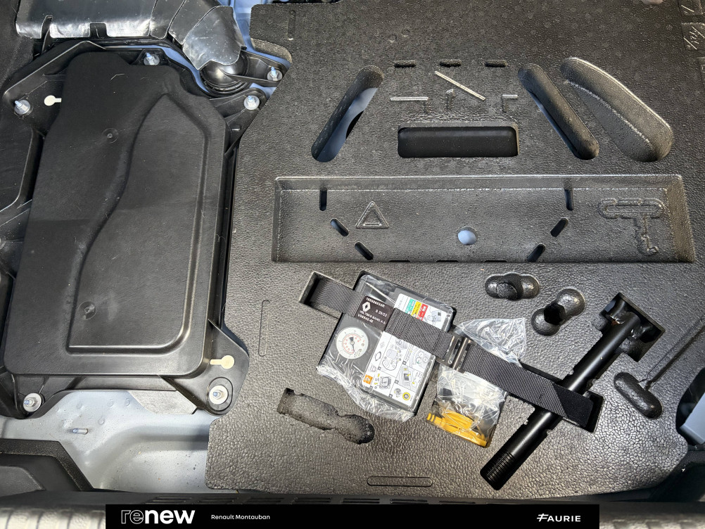 Acheter Renault Clio 5 Clio E-Tech full hybrid 145 Evolution 5p occasion dans les concessions du Groupe Faurie