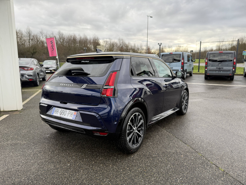 Acheter Renault Renault 5 Renault 5 E-Tech Electrique 150 ch autonomie confort Iconic cinq 5p neuf dans les concessions du Groupe Faurie