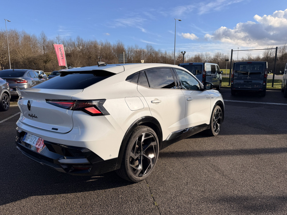 Acheter Renault Rafale Rafale hyper hybrid E-Tech 300ch 4x4 atelier Alpine 5p neuf dans les concessions du Groupe Faurie
