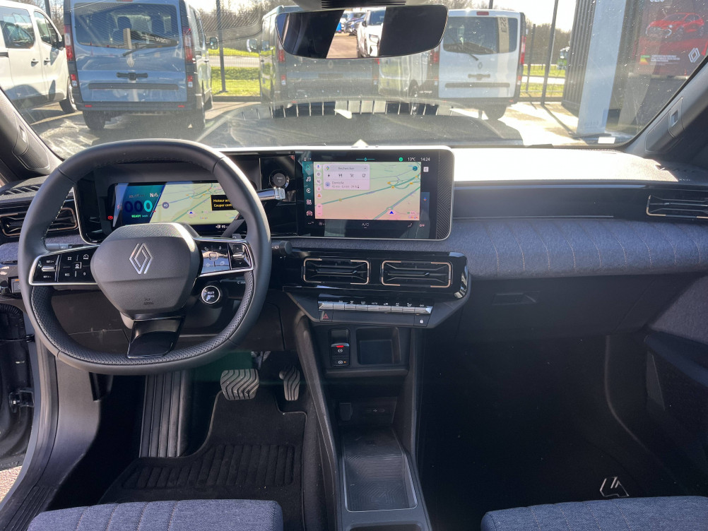 Acheter Renault Renault 4 Renault 4 E-Tech Electrique 150 ch autonomie confort Techno 5p neuf dans les concessions du Groupe Faurie