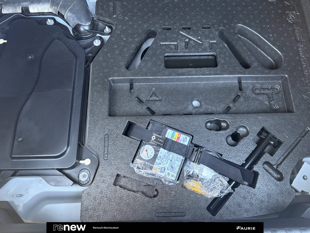 Acheter Renault Clio 5 Clio E-Tech full hybrid 145 Esprit Alpine 5p occasion dans les concessions du Groupe Faurie