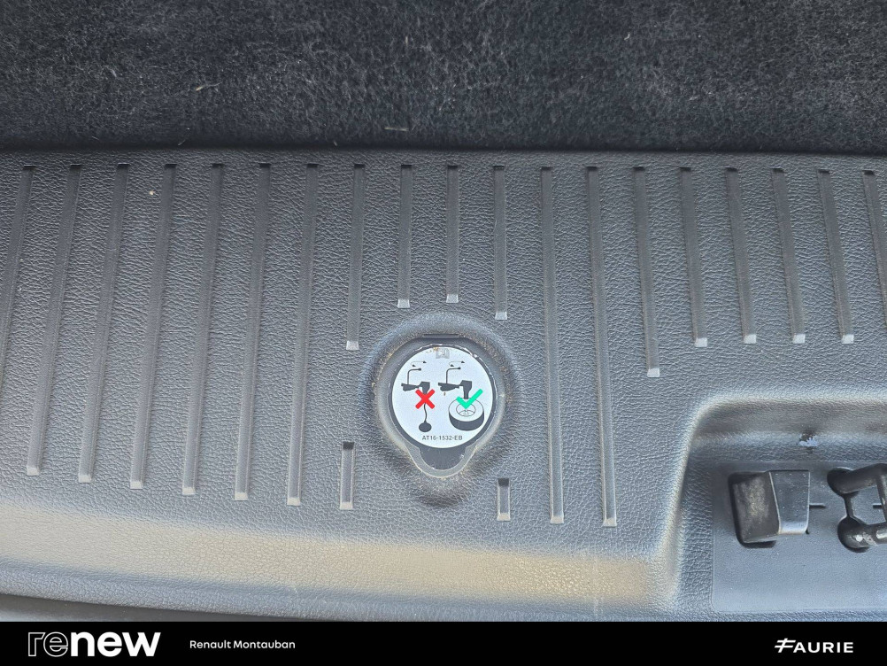 Acheter Ford Tourneo Courier Tourneo Courier 1.0 E 100 BV6 S&S Titanium 4p occasion dans les concessions du Groupe Faurie