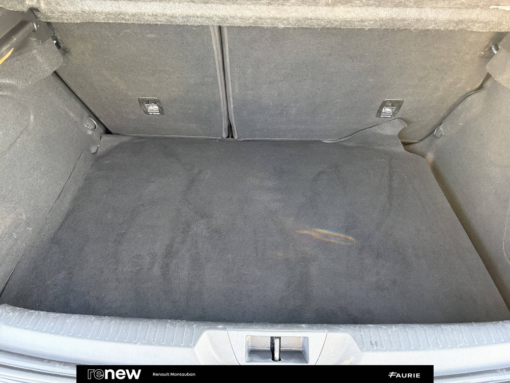 Acheter Renault Megane 4 Mégane IV Berline Blue dCi 95 Business 5p occasion dans les concessions du Groupe Faurie