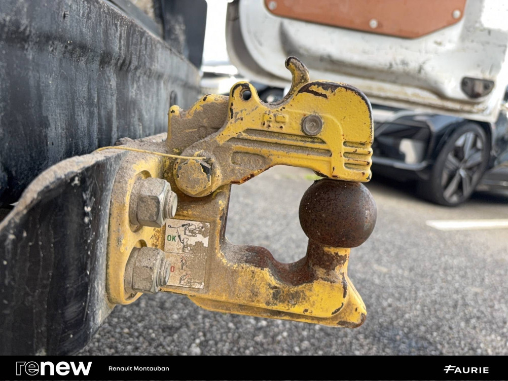 Acheter Renault Master 3 MASTER FGN TRAC F3500 L2H2 ENERGY DCI 180 GRAND CONFORT 4p occasion dans les concessions du Groupe Faurie