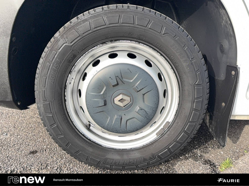 Acheter Renault Master 3 MASTER FGN TRAC F3500 L2H2 ENERGY DCI 180 GRAND CONFORT 4p occasion dans les concessions du Groupe Faurie