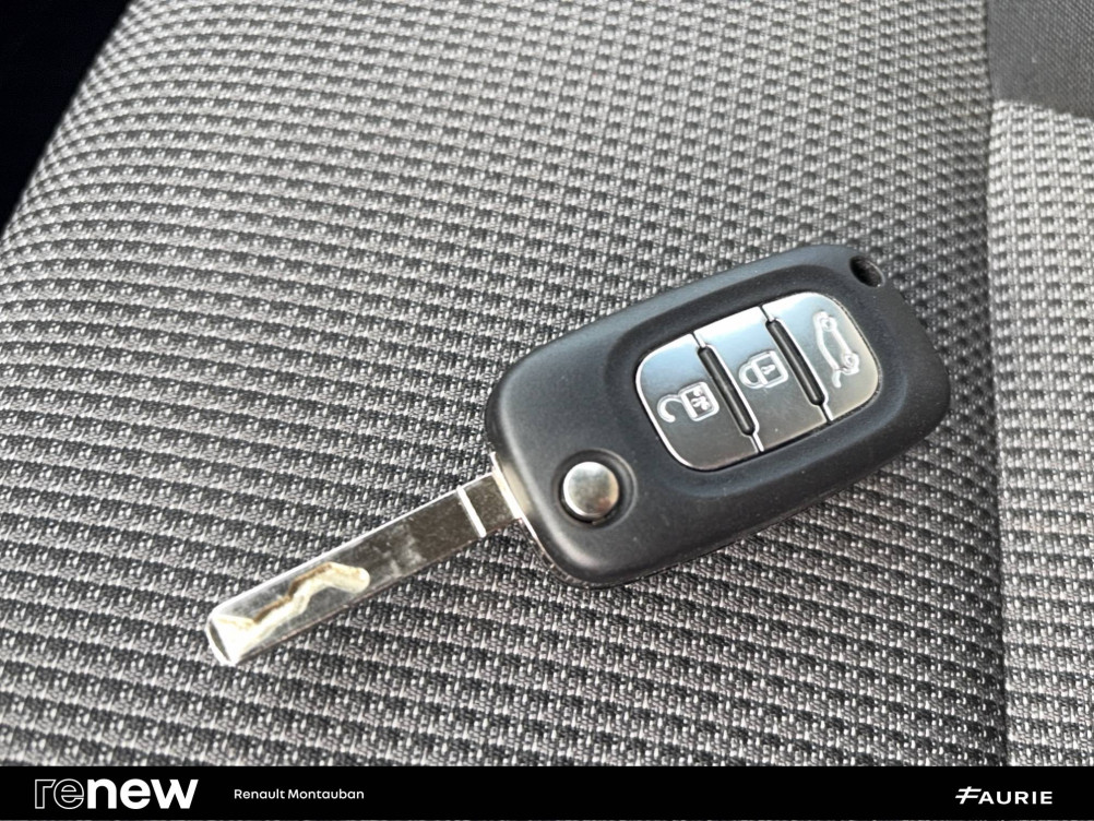 Acheter Renault Master 3 MASTER FGN TRAC F3500 L2H2 ENERGY DCI 180 GRAND CONFORT 4p occasion dans les concessions du Groupe Faurie