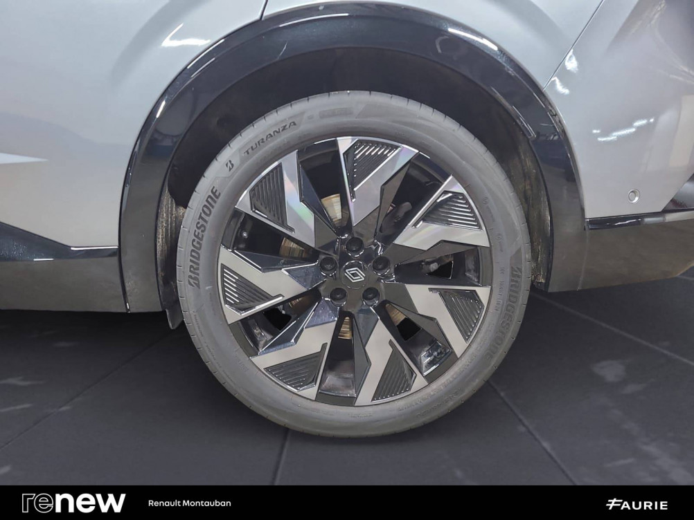 Acheter Renault Rafale Rafale E-Tech full hybrid 200 ch esprit Alpine 5p occasion dans les concessions du Groupe Faurie