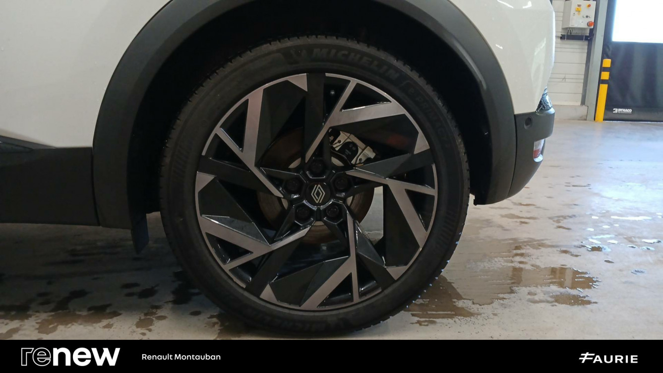 Acheter Renault Captur 2 Captur E-Tech full hybrid 145 ch esprit Alpine 5p occasion dans les concessions du Groupe Faurie