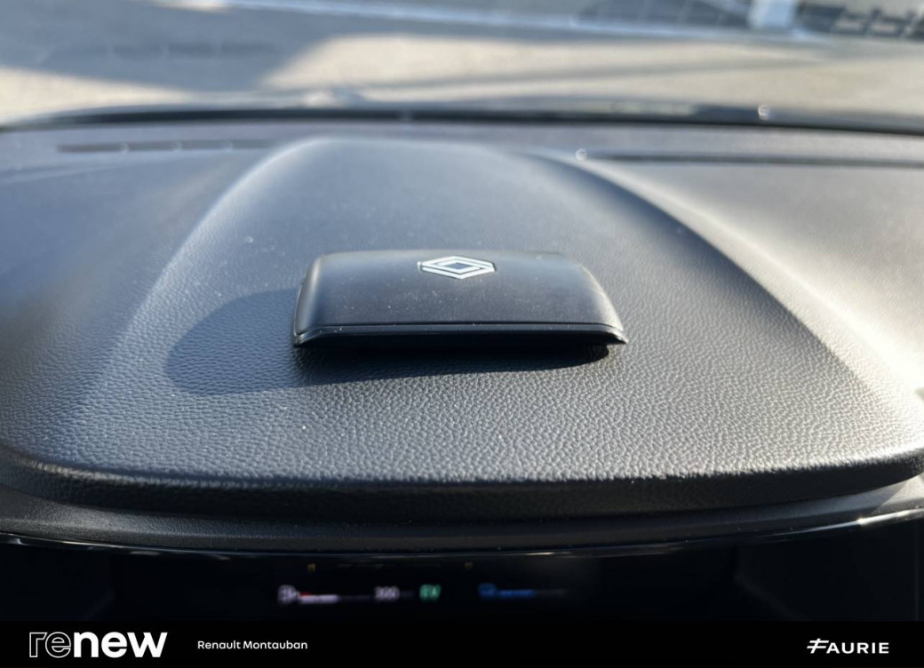 Acheter Renault Clio 5 Clio E-Tech full hybrid 145 ch GSR2 Techno 5p occasion dans les concessions du Groupe Faurie