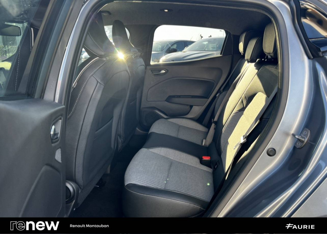 Acheter Renault Clio 5 Clio E-Tech full hybrid 145 ch GSR2 Techno 5p occasion dans les concessions du Groupe Faurie