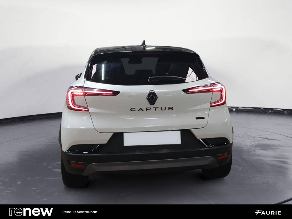 Acheter Renault Captur 2 Captur E-Tech full hybrid 145 ch esprit Alpine 5p occasion dans les concessions du Groupe Faurie