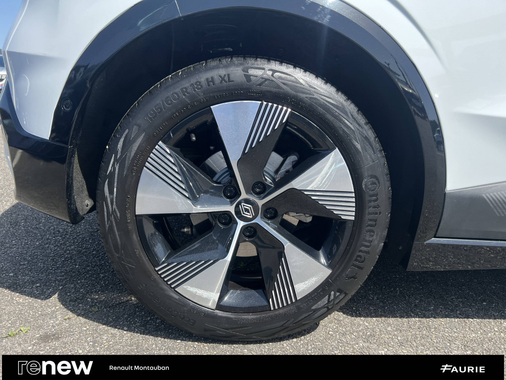 Acheter Renault Megane E-Tech Megane E-Tech EV40 130ch standard charge Equilibre 5p occasion dans les concessions du Groupe Faurie