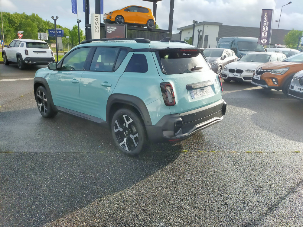 Acheter Renault Renault 4 Renault 4 E-Tech Electrique 150 ch autonomie confort Techno 5p neuf dans les concessions du Groupe Faurie