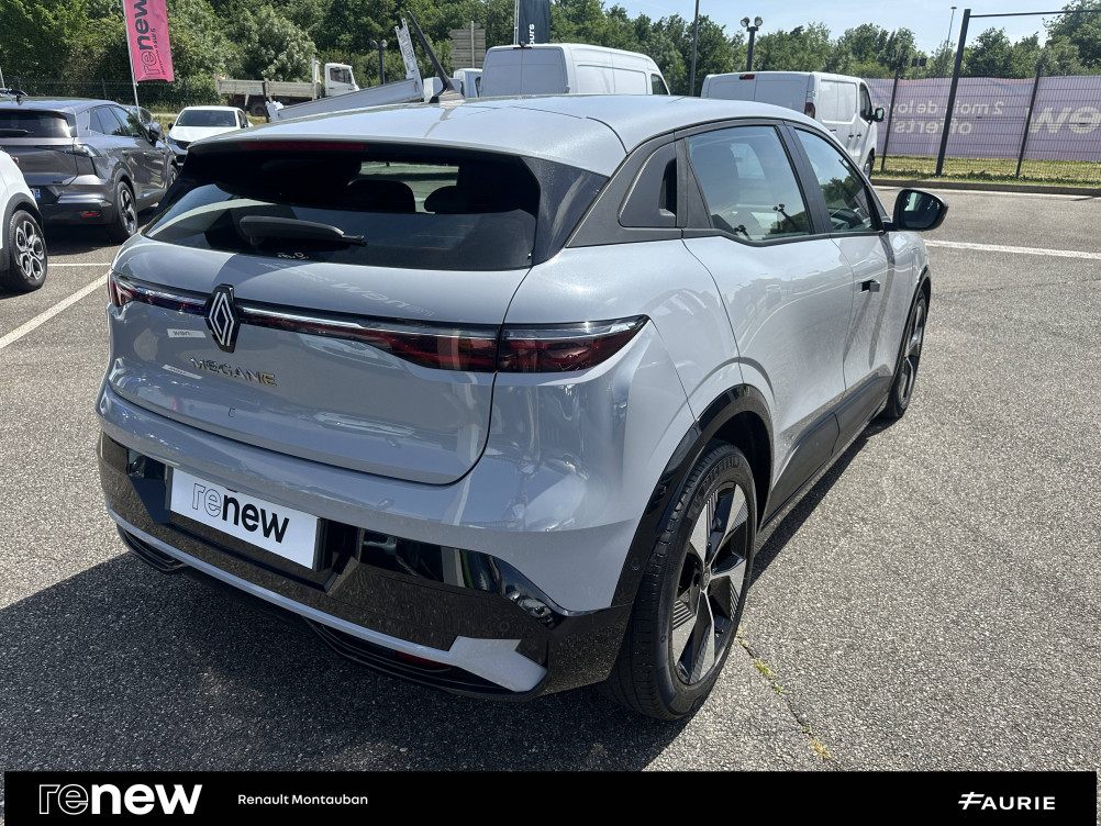 Acheter Renault Megane E-Tech Megane E-Tech EV40 130ch standard charge Equilibre 5p occasion dans les concessions du Groupe Faurie