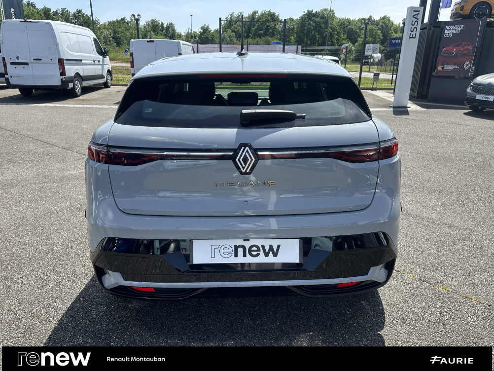 Acheter Renault Megane E-Tech Megane E-Tech EV40 130ch standard charge Equilibre 5p occasion dans les concessions du Groupe Faurie