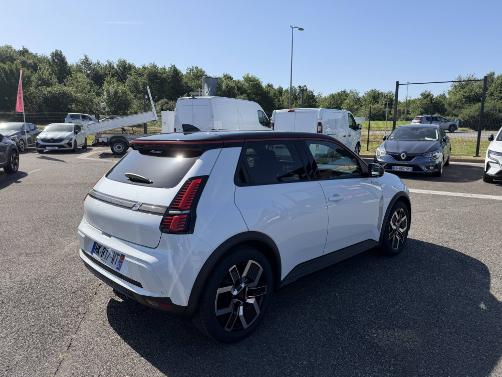 Acheter Renault Renault 5 Renault 5 E-Tech Electrique 150 ch autonomie confort Techno 5p neuf dans les concessions du Groupe Faurie