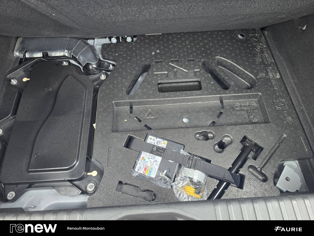 Acheter Renault Clio 5 Clio E-Tech 140 - 21N Intens 5p occasion dans les concessions du Groupe Faurie
