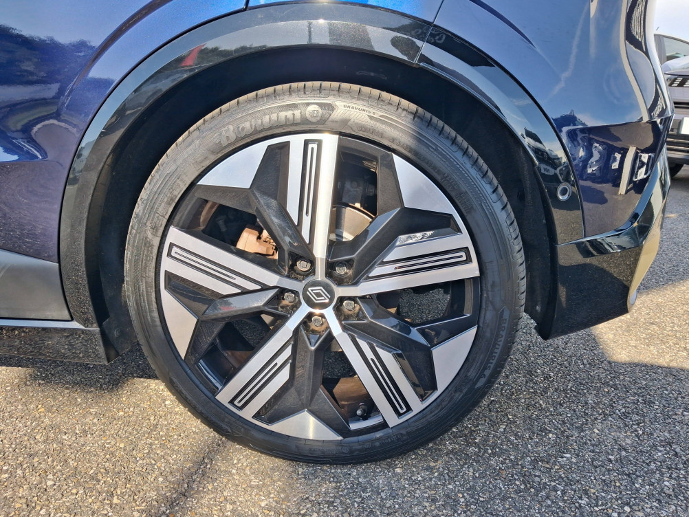 Acheter Renault Megane E-Tech Megane E-Tech EV60 220 ch super charge Iconic 5p occasion dans les concessions du Groupe Faurie