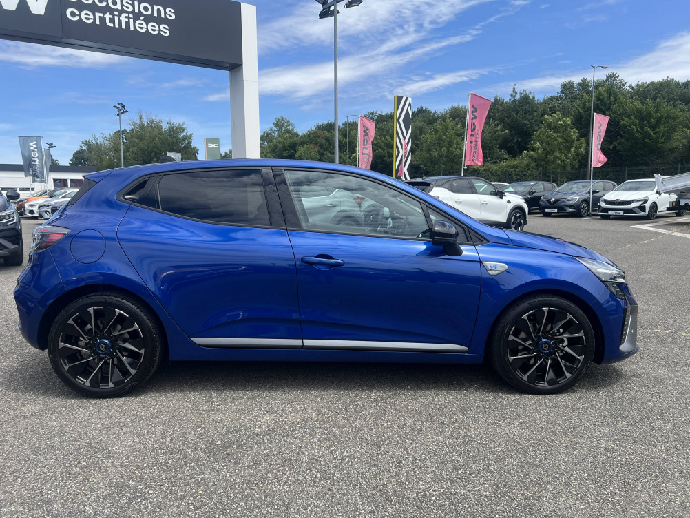 Acheter Renault Clio 5 Clio E-Tech full hybrid 145 Esprit Alpine 5p occasion dans les concessions du Groupe Faurie