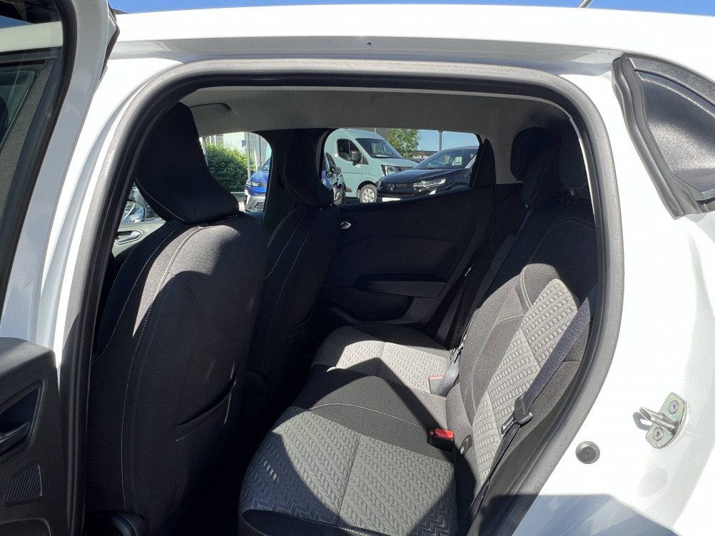Acheter Renault Clio 5 Clio E-Tech full hybrid 145 Evolution 5p occasion dans les concessions du Groupe Faurie
