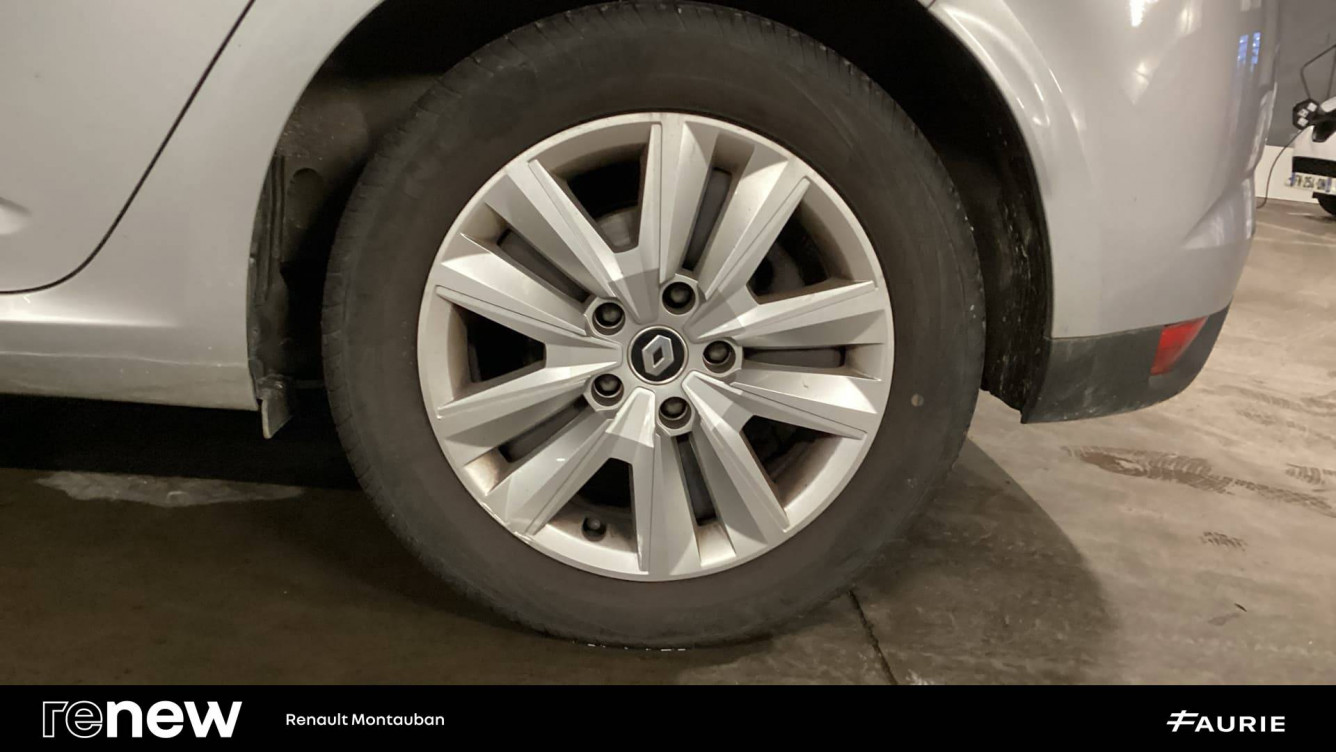 Acheter Renault Megane 4 Mégane IV Berline Blue dCi 115 - 21B Business 5p occasion dans les concessions du Groupe Faurie