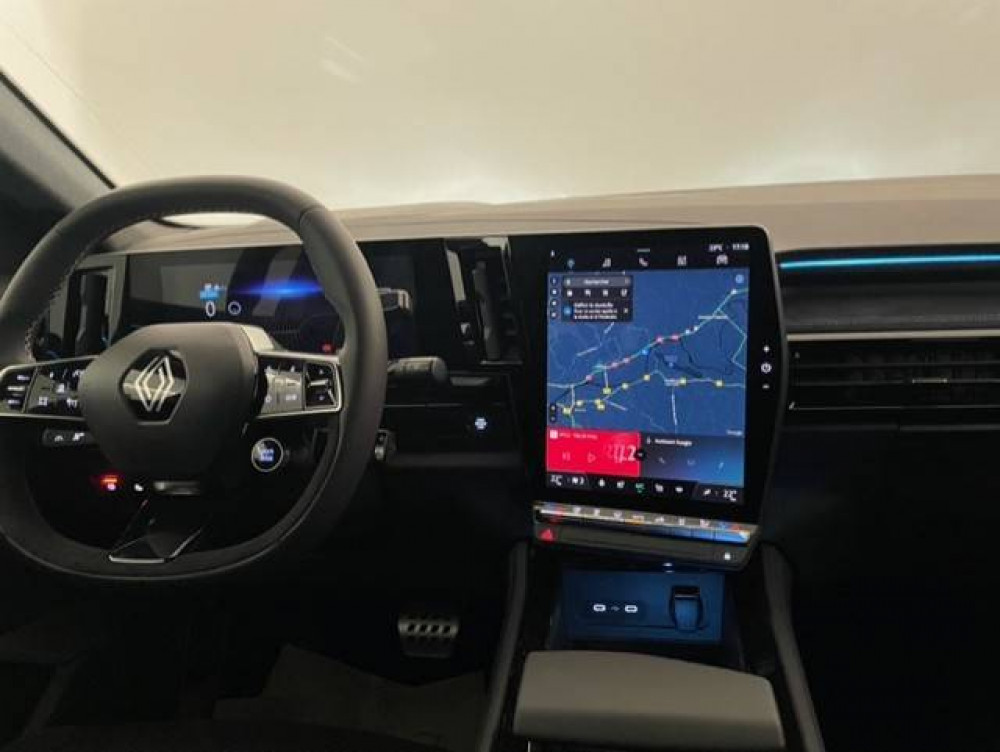 Acheter Renault Austral Austral E-Tech full hybrid 200 GSR2 Iconic esprit Alpine 5p neuf dans les concessions du Groupe Faurie