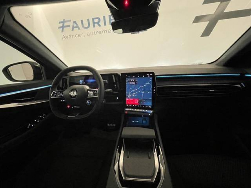 Acheter Renault Austral Austral E-Tech full hybrid 200 GSR2 Iconic esprit Alpine 5p neuf dans les concessions du Groupe Faurie