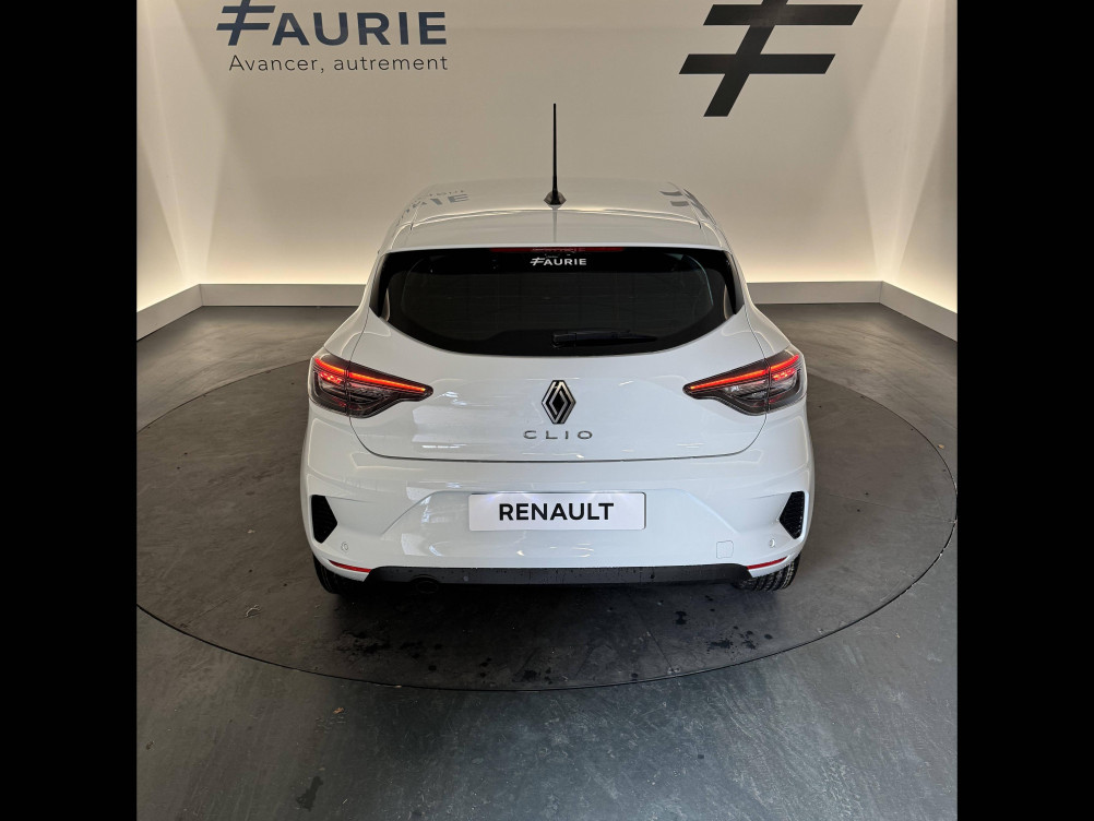 Acheter Renault Clio 5 Clio TCe 90 GSR2 Evolution 5p neuf dans les concessions du Groupe Faurie