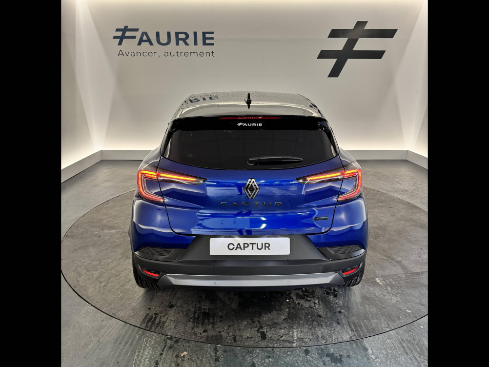 Acheter Renault Captur 2 Captur E-Tech full hybrid 145 esprit Alpine 5p neuf dans les concessions du Groupe Faurie