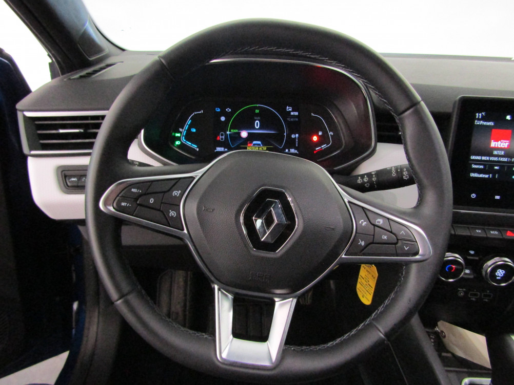 Acheter Renault Clio 5 Clio E-Tech 140 Intens 5p occasion dans les concessions du Groupe Faurie