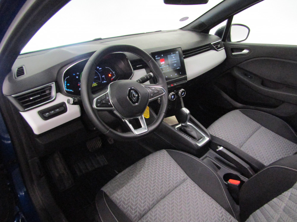 Acheter Renault Clio 5 Clio E-Tech 140 Intens 5p occasion dans les concessions du Groupe Faurie