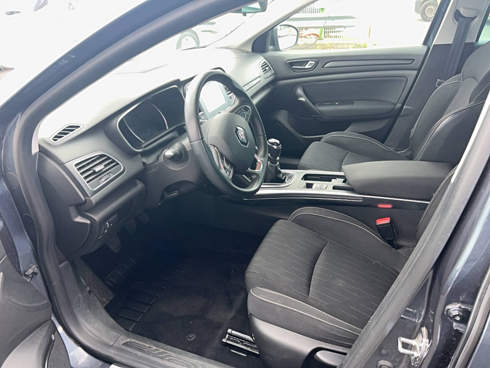 Acheter Renault Megane 4 Mégane IV Estate TCe 140 FAP Limited 5p occasion dans les concessions du Groupe Faurie