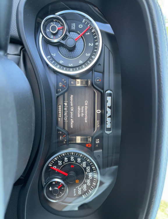 Acheter Dodge RAM Ram 1500 Ram DT 1500 V8 5,7 L HEMI MDS VVT BVA8 Laramie Pack Sport Crew Cab 4X4  2p occasion dans les concessions du Groupe Faurie