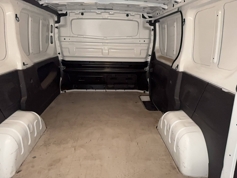 Acheter Renault Trafic 3 TRAFIC FGN L1H1 1000 KG DCI 145 ENERGY EDC GRAND CONFORT 4p occasion dans les concessions du Groupe Faurie