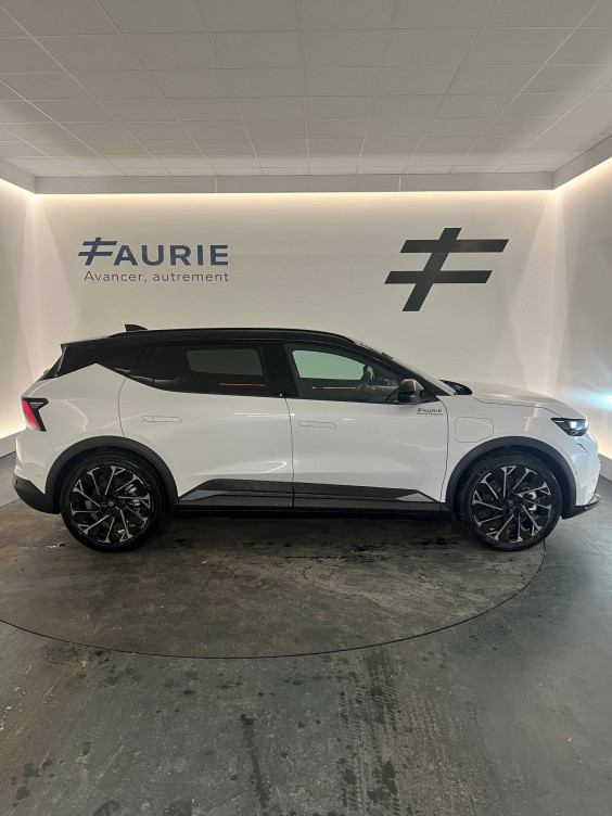 Acheter Renault Scenic 5 Scenic E-Tech electrique 220 ch grande autonomie Techno esprit Alpine 5p neuf dans les concessions du Groupe Faurie