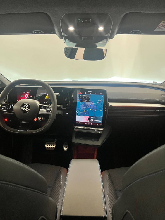 Acheter Renault Scenic 5 Scenic E-Tech electrique 220 ch grande autonomie Techno esprit Alpine 5p neuf dans les concessions du Groupe Faurie