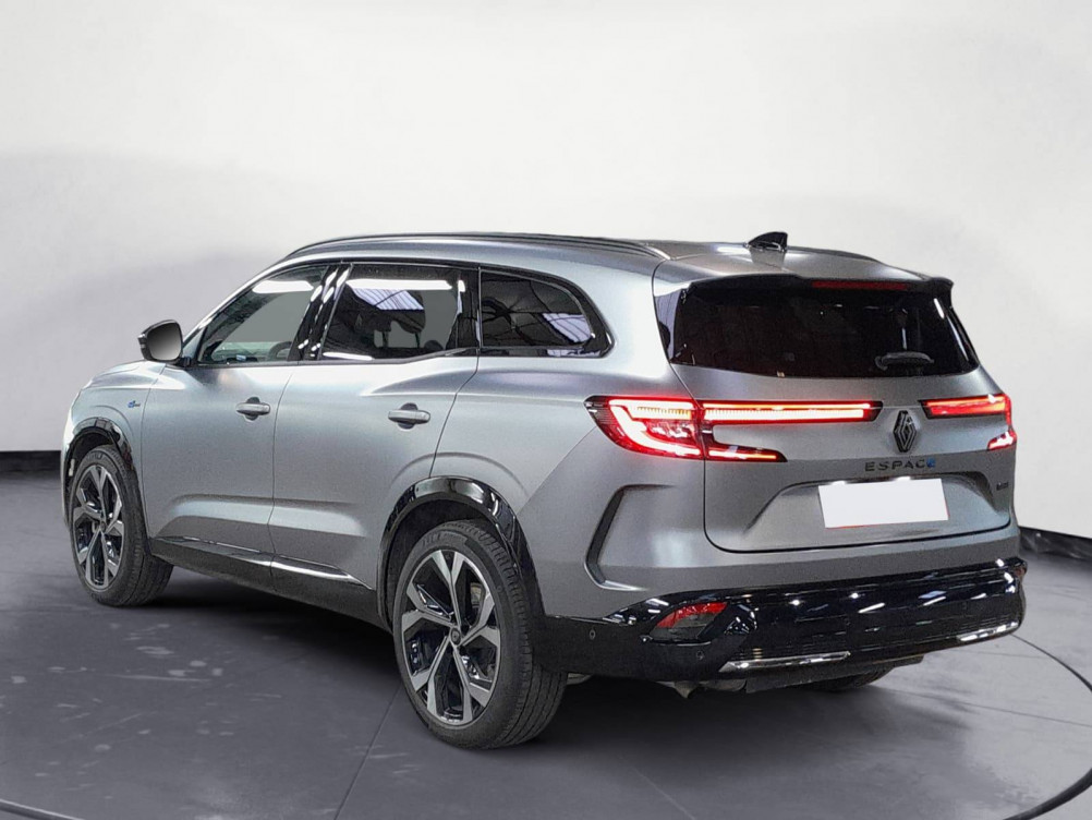 Acheter Renault Espace 6 Espace E-Tech full hybrid 200 GSR2 esprit Alpine 5p occasion dans les concessions du Groupe Faurie