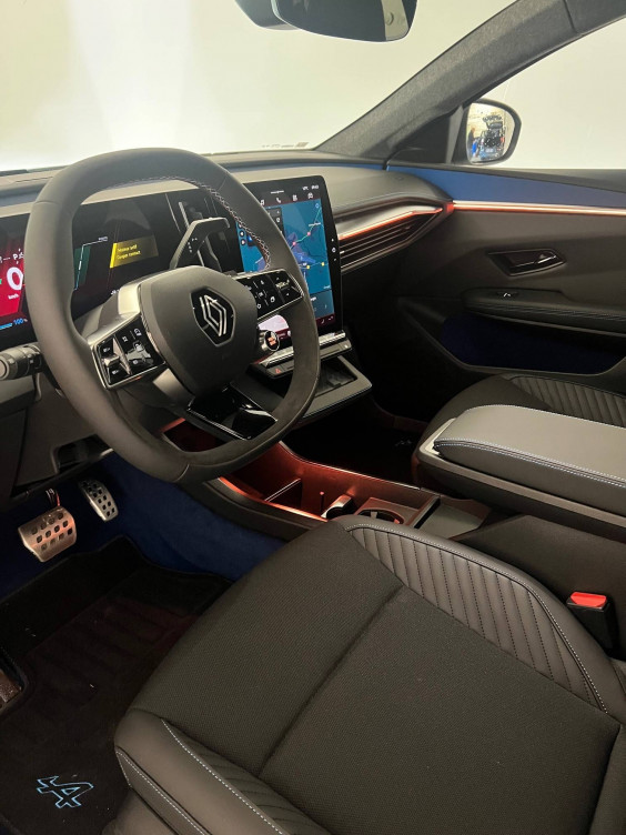 Acheter Renault Scenic 5 Scenic E-Tech electrique 220 ch grande autonomie Techno esprit Alpine 5p neuf dans les concessions du Groupe Faurie