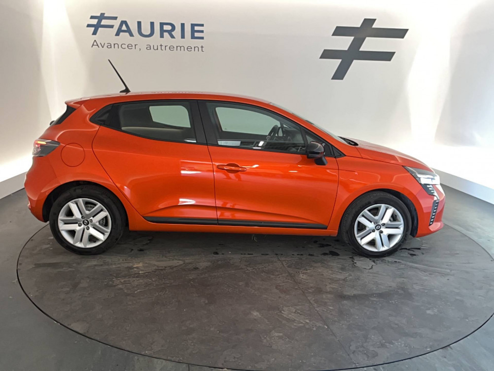Acheter Renault Clio 5 CLIO SOCIETE BLUE DCI 100 EVOLUTION REVERSIBLE 5p occasion dans les concessions du Groupe Faurie