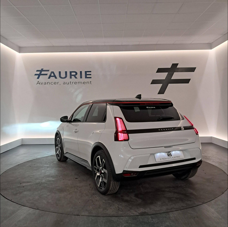 Acheter Renault Renault 5 Renault 5 E-Tech Electrique 150 ch autonomie confort Techno 5p neuf dans les concessions du Groupe Faurie