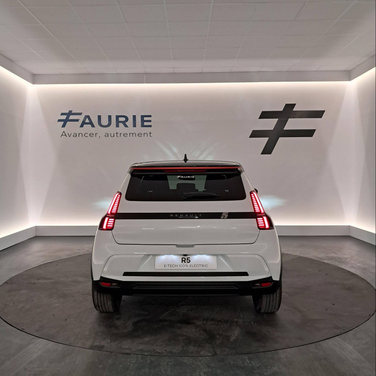 Acheter Renault Renault 5 Renault 5 E-Tech Electrique 150 ch autonomie confort Techno 5p neuf dans les concessions du Groupe Faurie