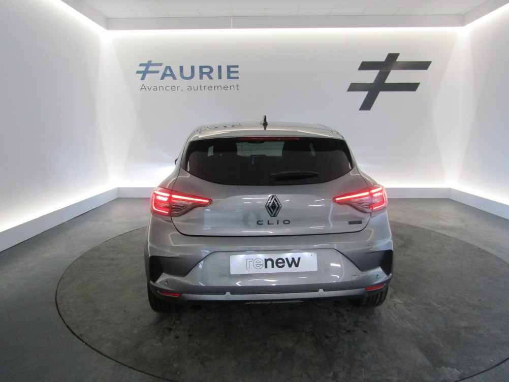 Acheter Renault Clio 5 Clio E-Tech full hybrid 145 Esprit Alpine 5p occasion dans les concessions du Groupe Faurie