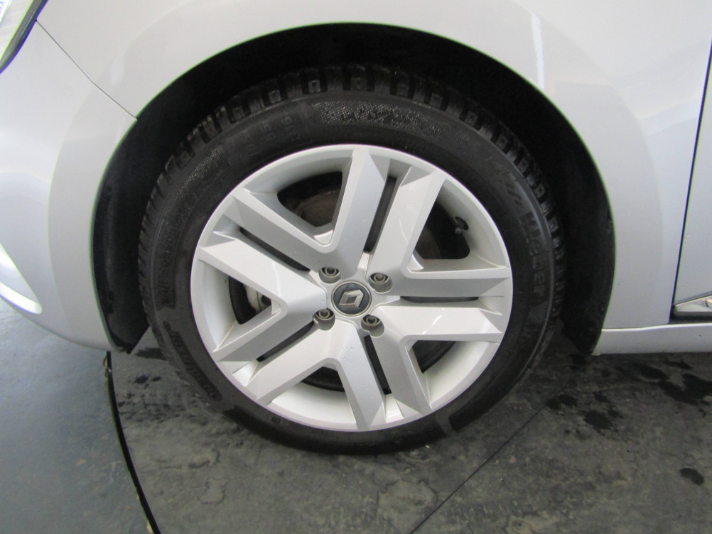 Acheter Renault Clio 5 Clio E-Tech 140 - 21N Business 5p occasion dans les concessions du Groupe Faurie