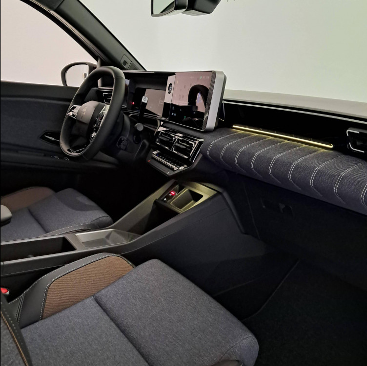Acheter Renault Renault 5 Renault 5 E-Tech Electrique 150 ch autonomie confort Techno 5p neuf dans les concessions du Groupe Faurie