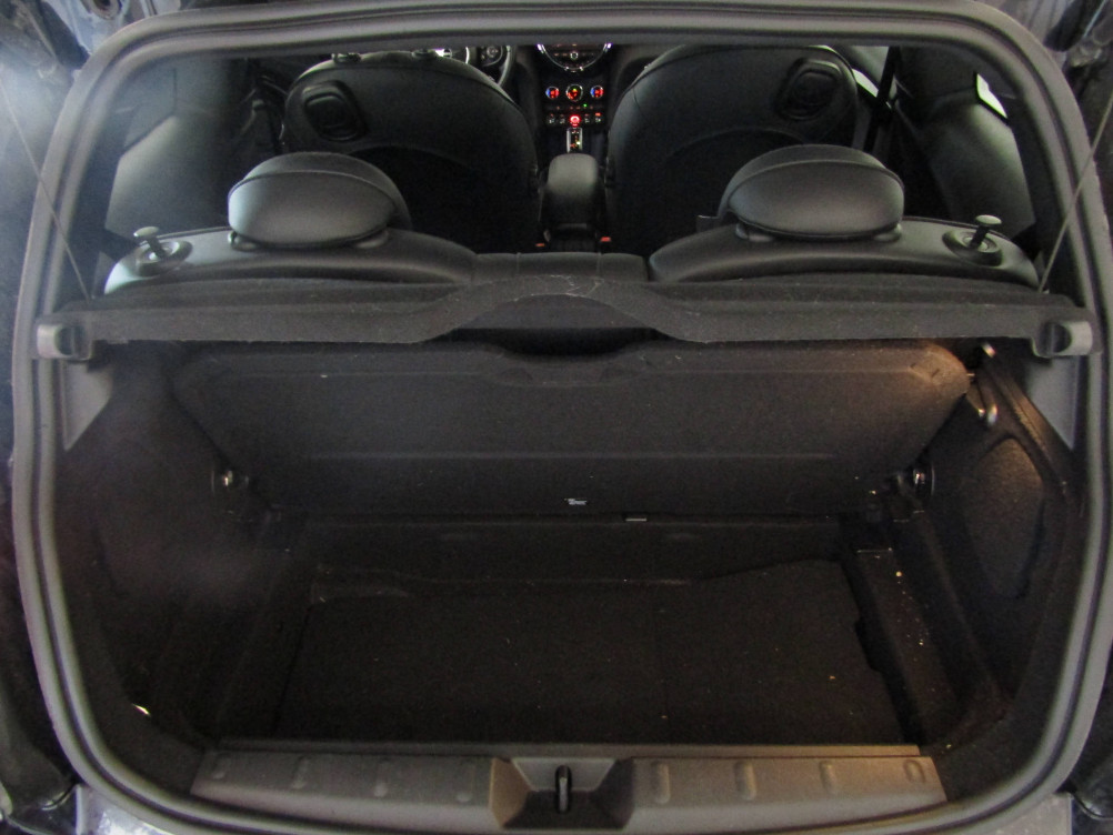 Acheter Mini Mini Hatch 3 Portes Cooper 136 ch BVA7 MINI Yours 3p occasion dans les concessions du Groupe Faurie