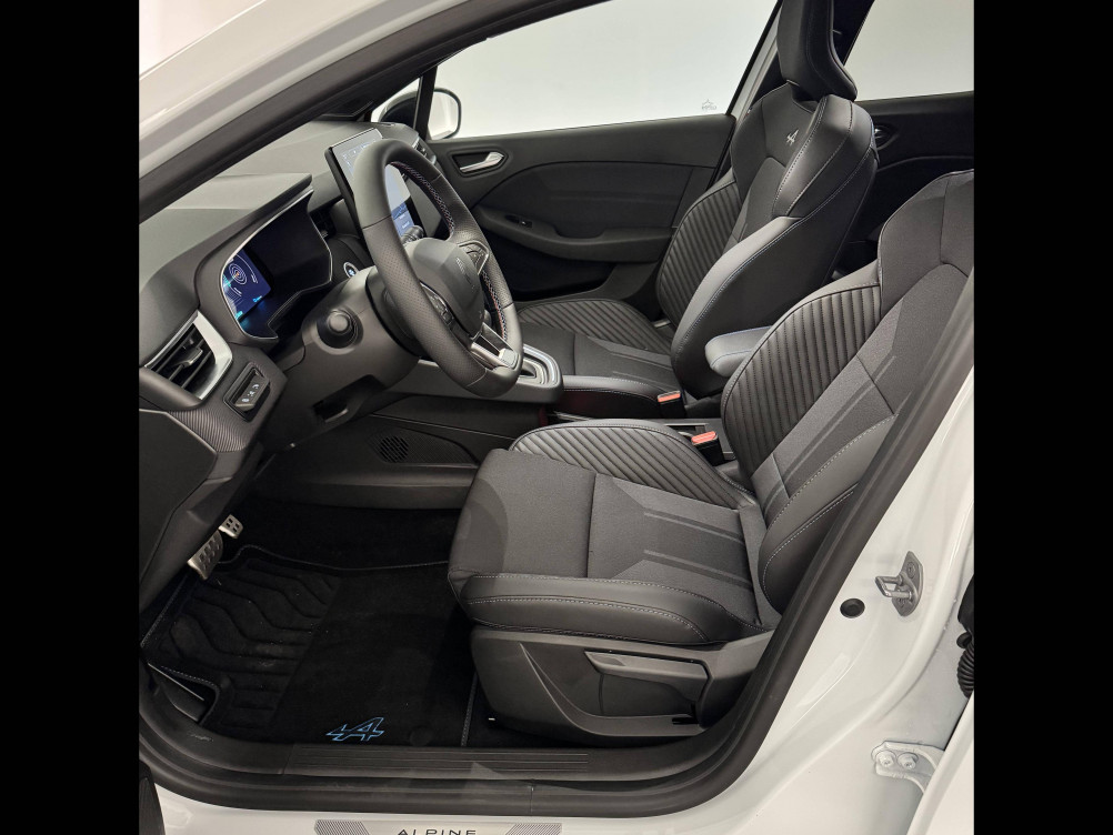 Acheter Renault Clio 5 Clio E-Tech full hybrid 145 ch GSR2 Esprit Alpine 5p neuf dans les concessions du Groupe Faurie